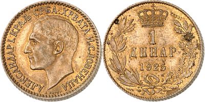 a gold sovereign coin with a crown on top of it