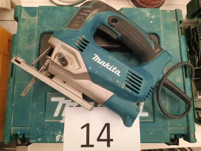 Scie-sauteuse électrique filaire MAKITA, modèle JV 06000, de… - Photo 1