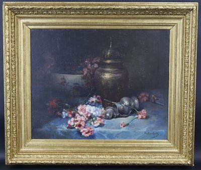 une peinture à l'huile représentant un vase et des fleurs posés sur une table