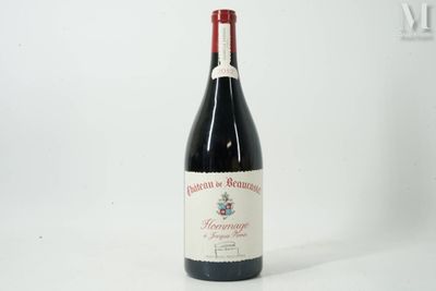 une bouteille de vin posée sur une table