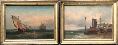 une paire de peintures à l'huile représentant des bateaux sur une plage, accrochées près d'un mur