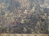 une photo d'une photo d'un tableau sur le mur