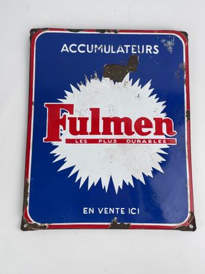 panneau bleu et blanc, bordé de rouge, sur lequel figure le mot « fumen »