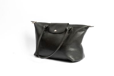 LONGCHAMP Sac à main pliage en cuir noir - Photo 1