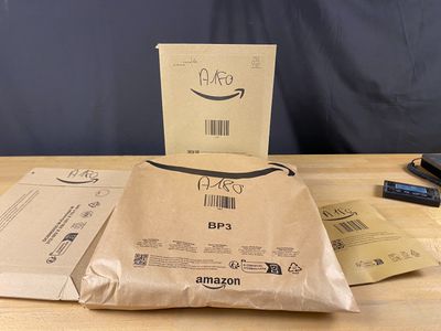 Lot de 4 colis Mystère (Retour Amazon,NPAI ,Adresse incomplè…