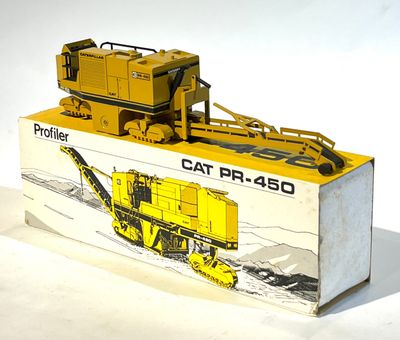 NZG. Engin de chantier CATERPILLAR Profiler CAT PR 450, Ref.