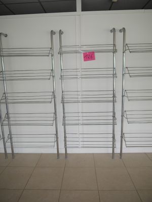 8 présentoirs à chaussures grillagé fixé au mur , à démonter…