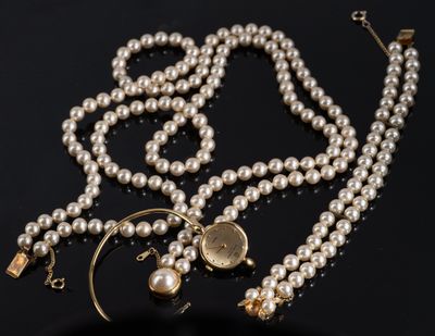 Collier de perles et bracelet fantaisie on joint une montre …