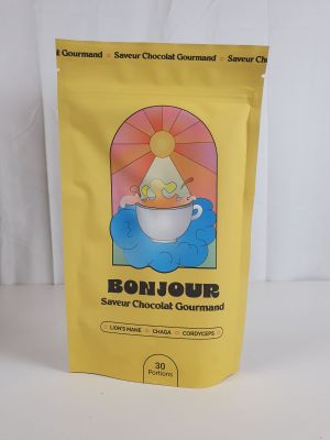 un sachet de soupe posé sur une table