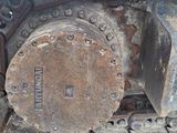 a close up view of the front end of a bulldozer