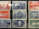 six timbres différents sur lesquels figurent un homme et une femme