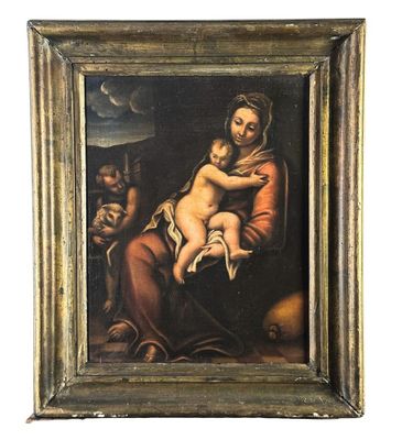 un vieux tableau représentant une femme tenant un bébé sur ses genoux