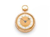une image représentant une montre de poche en or et perles, dotée d'un cadran blanc