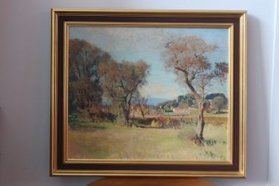 une image d'un tableau accroché au mur