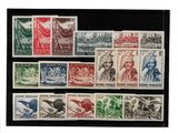 une image représentant un ensemble de timbres aux motifs variés
