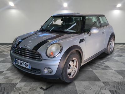 une photo d'une Mini Cooper argentée, Cooper, Cooper, Cooper, Cooper, Cooper, Cooper, Cooper, Cooper, Cooper, Cooper, Cooper, Cooper, Cooper, Cooper, Cooper, Cooper, Cooper, Cooper, Cooper, Cooper, Cooper, Cooper, Cooper, Cooper, Cooper, Cooper, Cooper, Cooper, Cooper, Cooper, Cooper, Cooper, Cooper, Cooper, Cooper, Cooper, Cooper, Cooper, Cooper, Cooper, Cooper, Cooper, Cooper, Cooper, Cooper, Cooper, Cooper, Cooper, Cooper, Cooper, Cooper, Cooper, Cooper, Cooper, Cooper, Cooper, Cooper, Cooper, Cooper, Cooper, Cooper, Cooper, Cooper, Cooper, Cooper, Cooper, Cooper, Cooper, Cooper, Cooper, Cooper, Cooper, Cooper, Cooper, Cooper, Cooper, Cooper, Cooper, Cooper, Cooper,