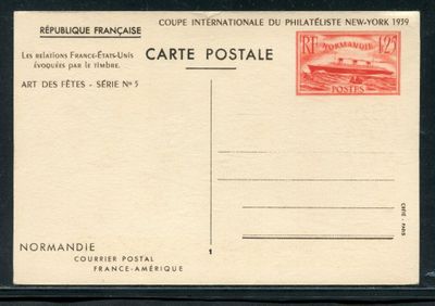 une vieille carte postale sur laquelle figure l'image d'un avion