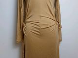 une image d'une robe sur un mannequin mannequin mannequin mannequin mannequin mannequin mannequin mannequin mann