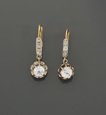 Paire de pendants d'oreilles en or jaune 18K 750 millièmes e…