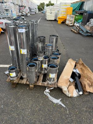 Lot comprenant 26 éléments de conduits de fumée isolés en in…