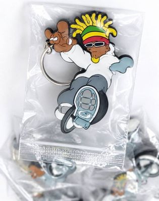 un petit sac orné d'un personnage de dessin animé