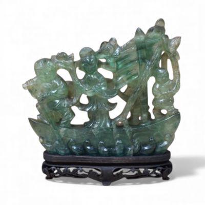 GROUPE en pierre dure de couleur verte (serpentine ou fluori…