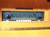 a radio that is sitting on top of a table