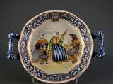 une assiette avec la photo d'un homme et d'une femme