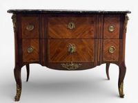 Commode à double ressaut en placage de bois de violette, ama… (photo 2)