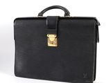 Porte-documents Louis Vuitton en cuir Epi noir avec finitions dorées