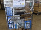 un chariot contenant beaucoup d'objets