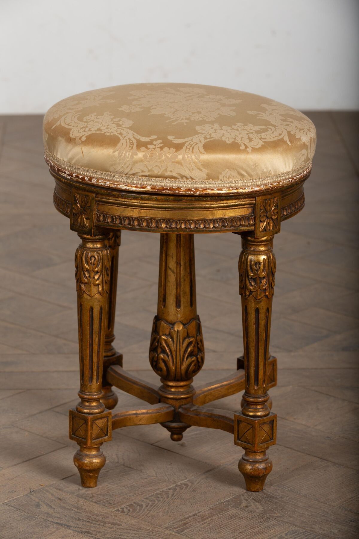 Objets d'art & Curiosités