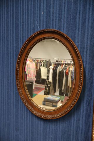 Petit miroir cadre ovale 46 x 36 (résine)
