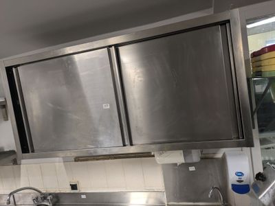 2 caissons muraux en inox ouvrant à 2 portes coulissantes - Photo 1