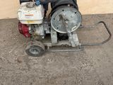 a small engine that is sitting on the ground