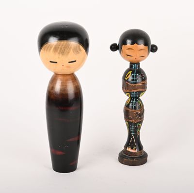 deux figurines placées l'une à côté de l'autre