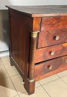 Commode en acajou et placage d'acajou ouvrant en façade à qu… (photo 3)
