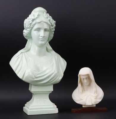 une image représentant le buste d'une femme à côté d'un petit buste de femme