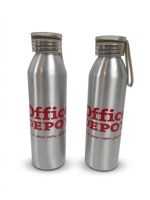 deux gourdes en acier inoxydable portant l'inscription « Office Depot »