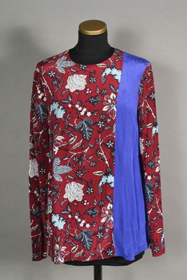 Diane Von FURSTENBERG Blouse en soie bordeaux imprimé d'un m…