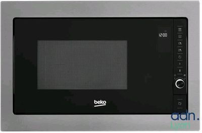 a picture of a microwave oven with the door open