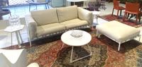 Mobilier de salon comprenant un canapé et ottomane tubulaire…