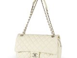 Sac Chanel à rabat en cuir d'agneau matelassé blanc