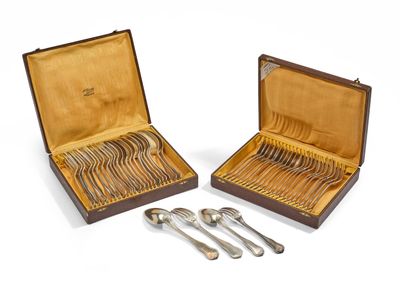 CHRISTOFLE Partie de ménagère en métal argenté à modèle file…