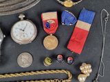 many different types of jewelry on the table