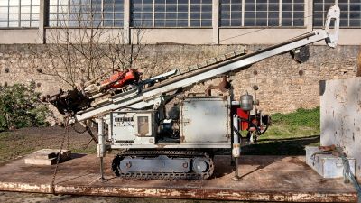 1 Foreuse COMACCIO MC 405 - Poids : 5 Tonnes - Année : 2007 …