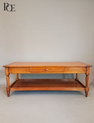 Table basse en merisier de forme rectangulaire à double plat…