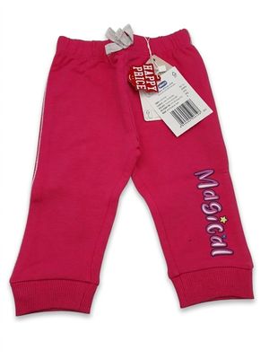 un pantalon rose avec une étiquette au bas du pantalon