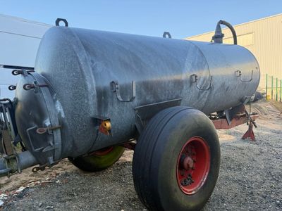 Tonne a lisier PICHON 6000 litres-cuve en Bon Etat-Moteur fo…
