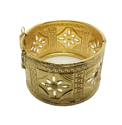 bracelet jonc plaqué or avec motif floral